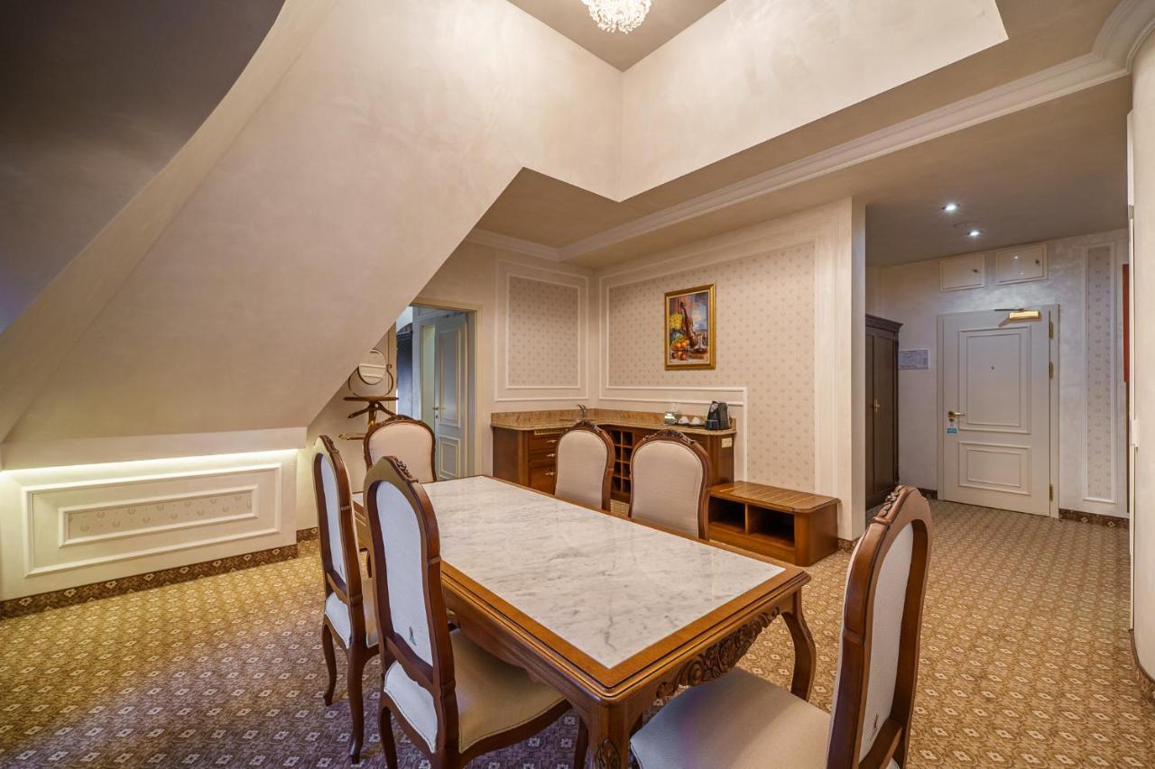 Residence City Garden - Certificate Of Excellence Top 10 Best Five-Stars City Hotels For 2024 Awarded By Htif 普罗夫迪夫 外观 照片