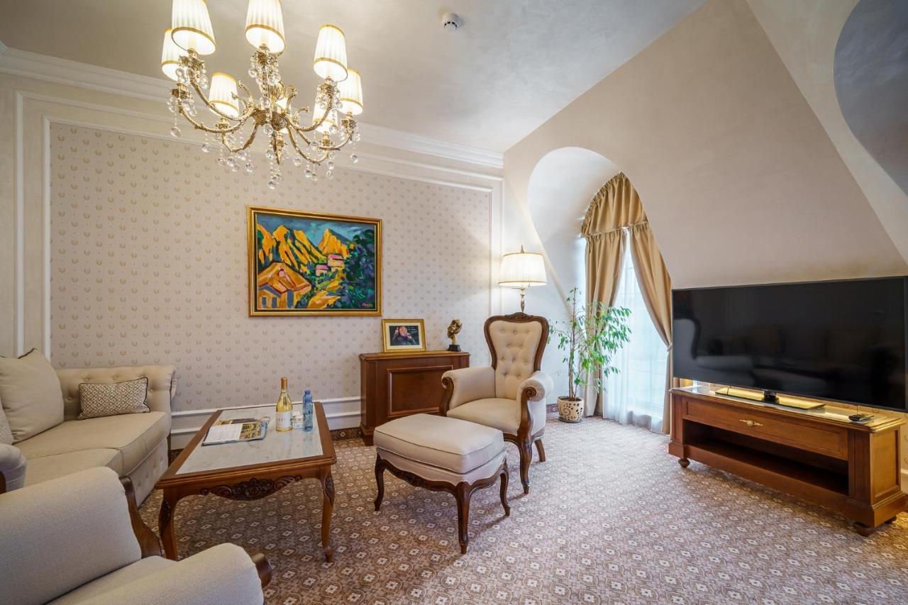 Residence City Garden - Certificate Of Excellence Top 10 Best Five-Stars City Hotels For 2024 Awarded By Htif 普罗夫迪夫 外观 照片