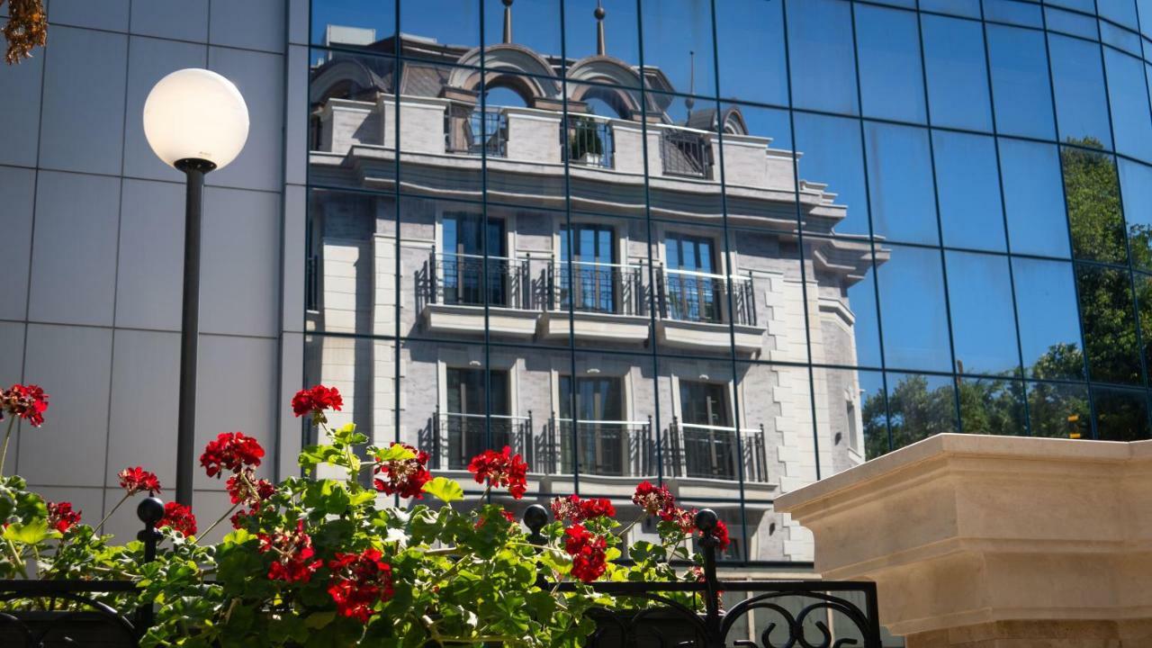 Residence City Garden - Certificate Of Excellence Top 10 Best Five-Stars City Hotels For 2024 Awarded By Htif 普罗夫迪夫 外观 照片